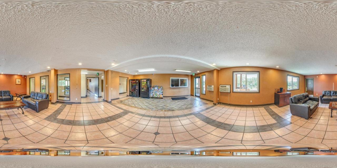 Rodeway Inn Колорадо-Спрингс Экстерьер фото